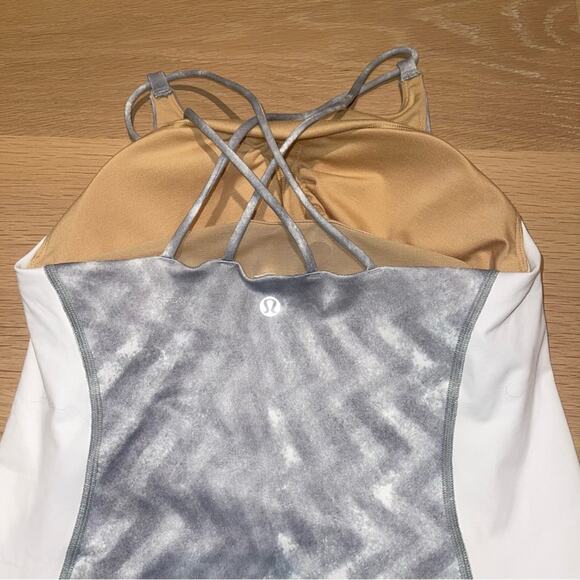 Lululemon Virtuous Tank Blazer Fossil / White 8 - Picture 11 of 15